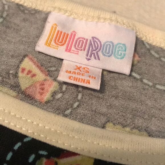 LulaRoe
Butterfly T-Shirt - Size XS - Picture 7 of 11